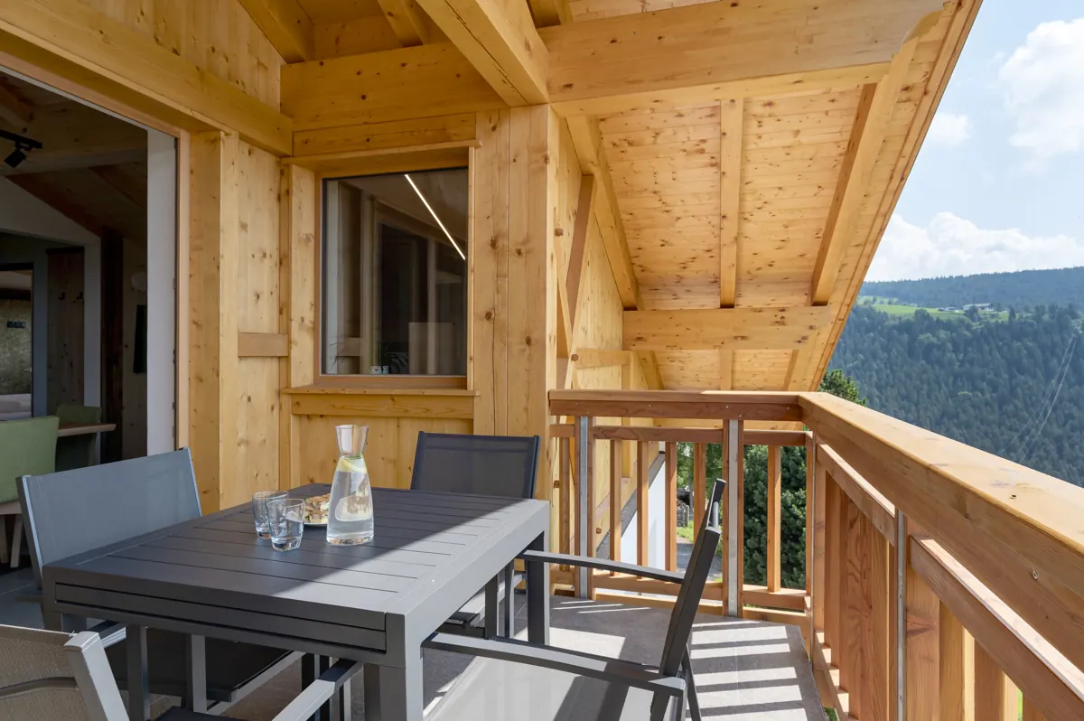 Urlaub auf dem Bauernhof Südtirol: Moserhof terrasse